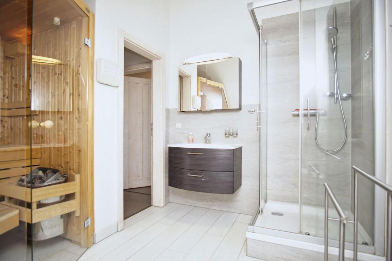 Komfortables Haus Mit Kamin, Sauna, Garten, Terrasse - Ferienhaus Sternschnuppe Wiek auf Ruegen Luaran gambar