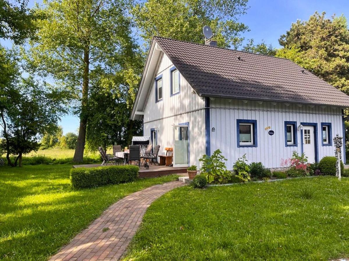 Komfortables Haus Mit Kamin, Sauna, Garten, Terrasse - Ferienhaus Sternschnuppe Wiek auf Ruegen Luaran gambar